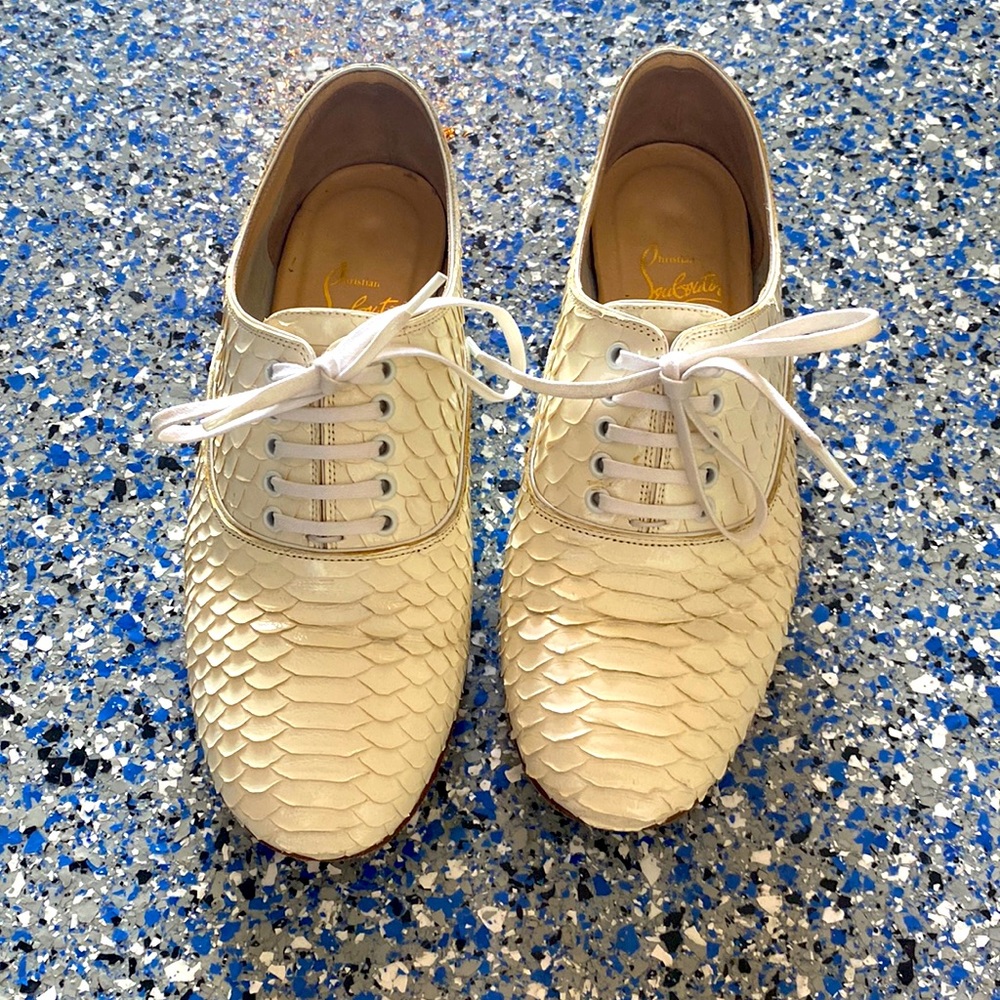 Christian Louboutin White snakeskin leather oxfords